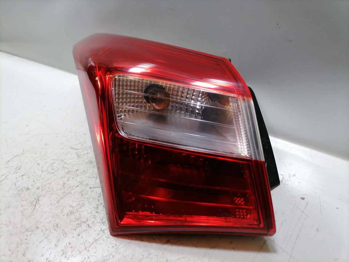 Hyundai I30 original R&uuml;cklicht R&uuml;ckleuchte Schlussleuchte links Flie&szlig;heck Bj.2014